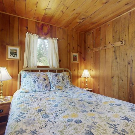 Pine Cone Cottage Joseph Exterior photo